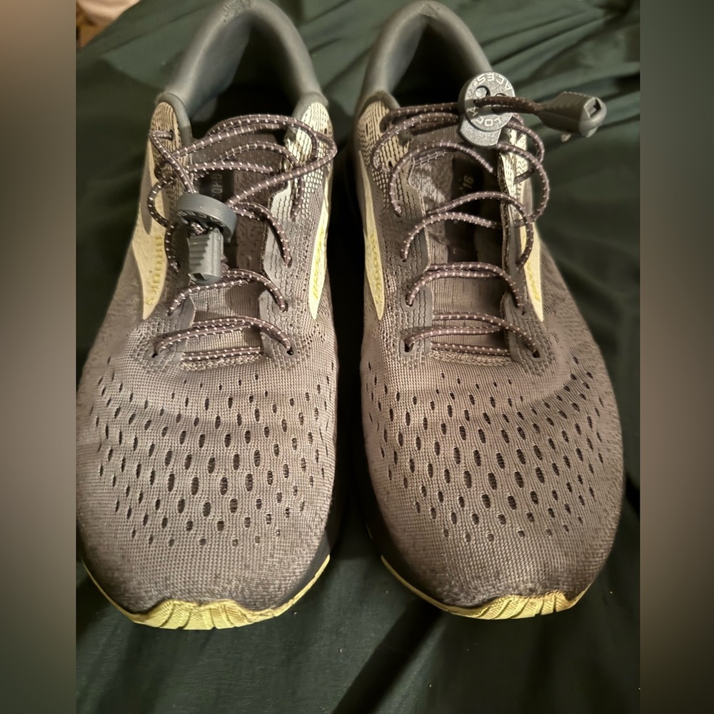Brooks Ghost athletic shoes